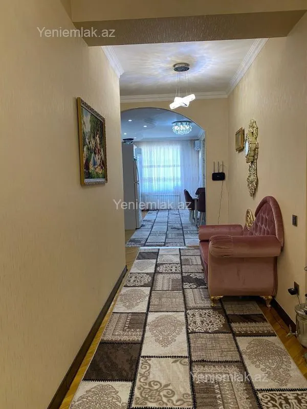 Satılır 4 otaqlı yeni tikili 140 m²