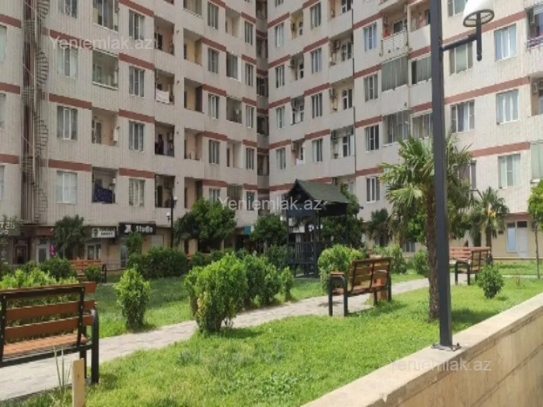 Satılır 3 otaqlı yeni tikili 130 m²