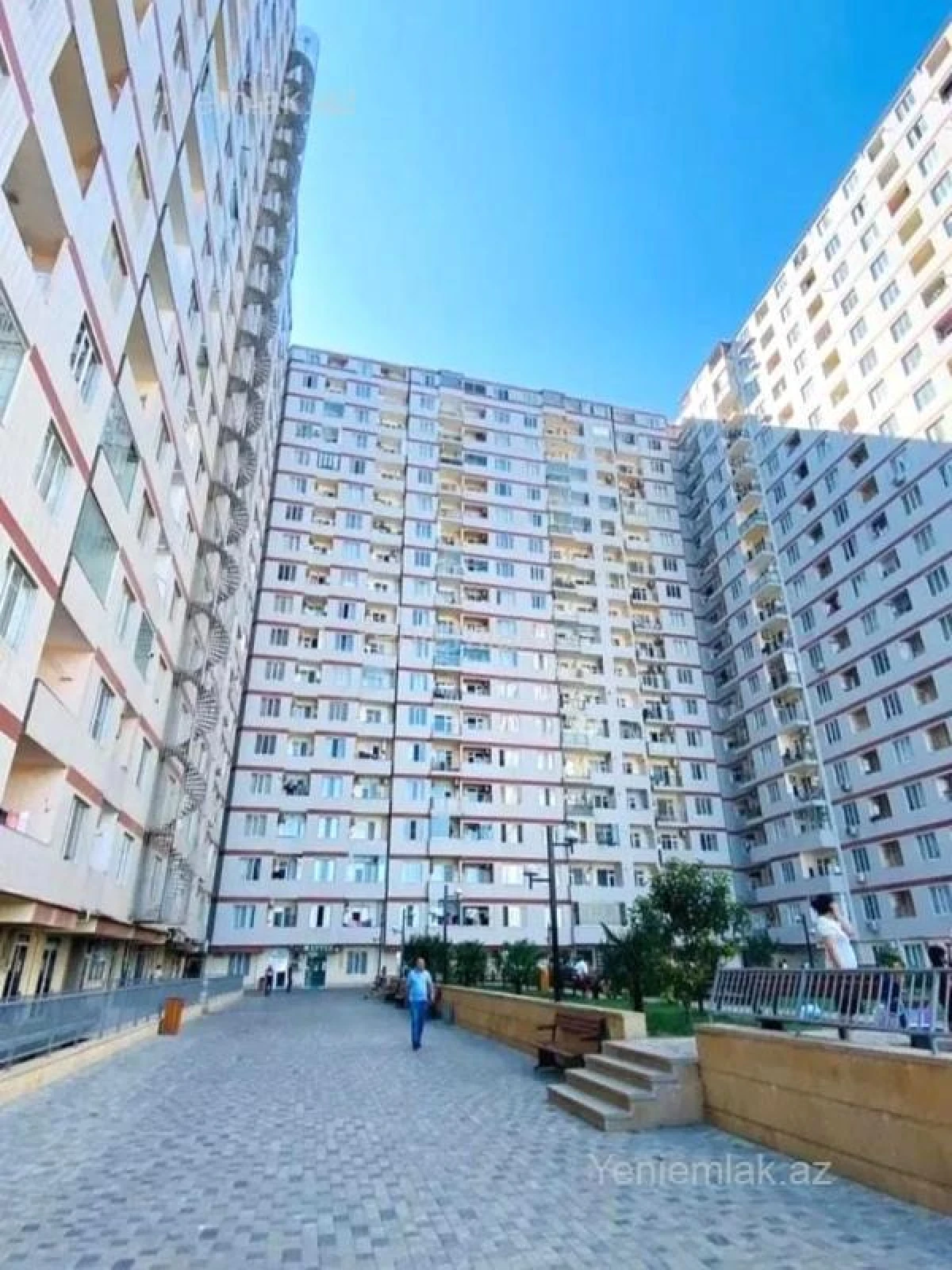 Satılır 3 otaqlı yeni tikili 130 m²