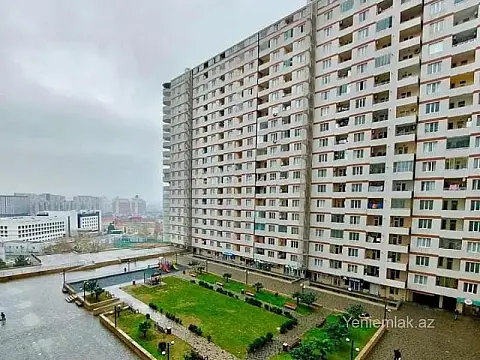 Satılır 3 otaqlı yeni tikili 130 m²
