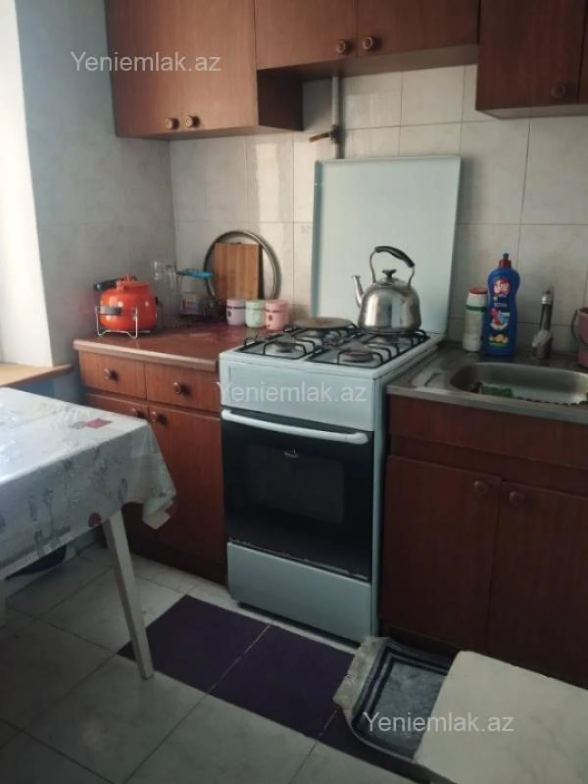 Satılır 2 otaqlı köhnə tikili 40 m²