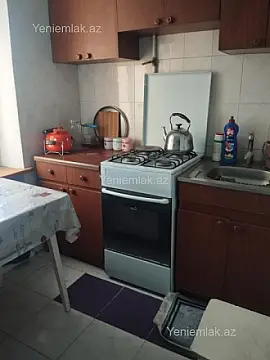 Satılır 2 otaqlı köhnə tikili 40 m²