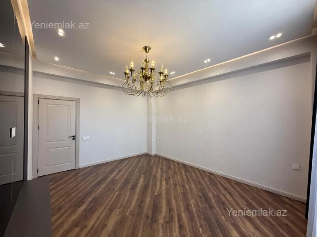 Satılır 3 otaqlı yeni tikili 105 m²