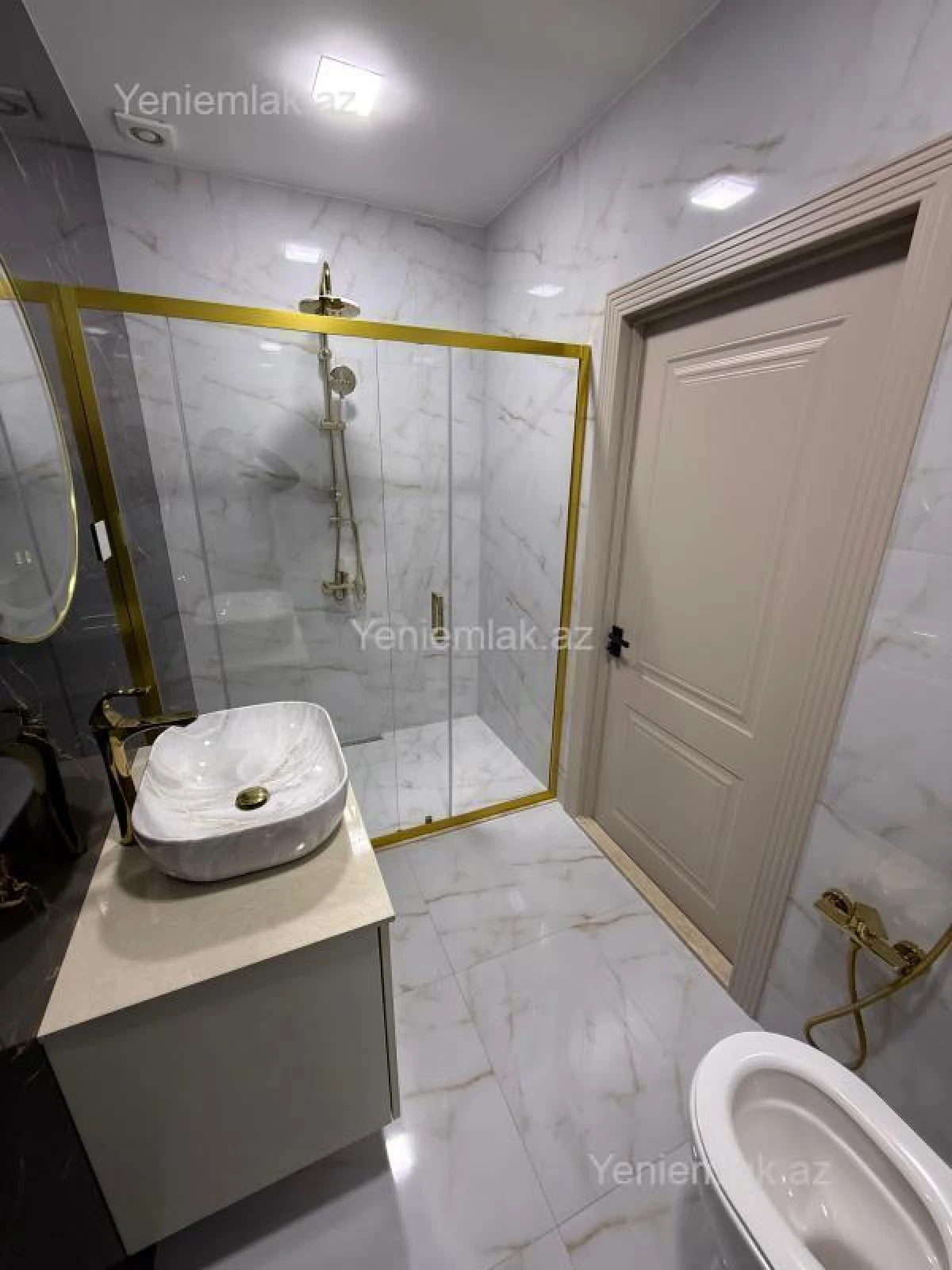 Satılır 3 otaqlı yeni tikili 105 m²