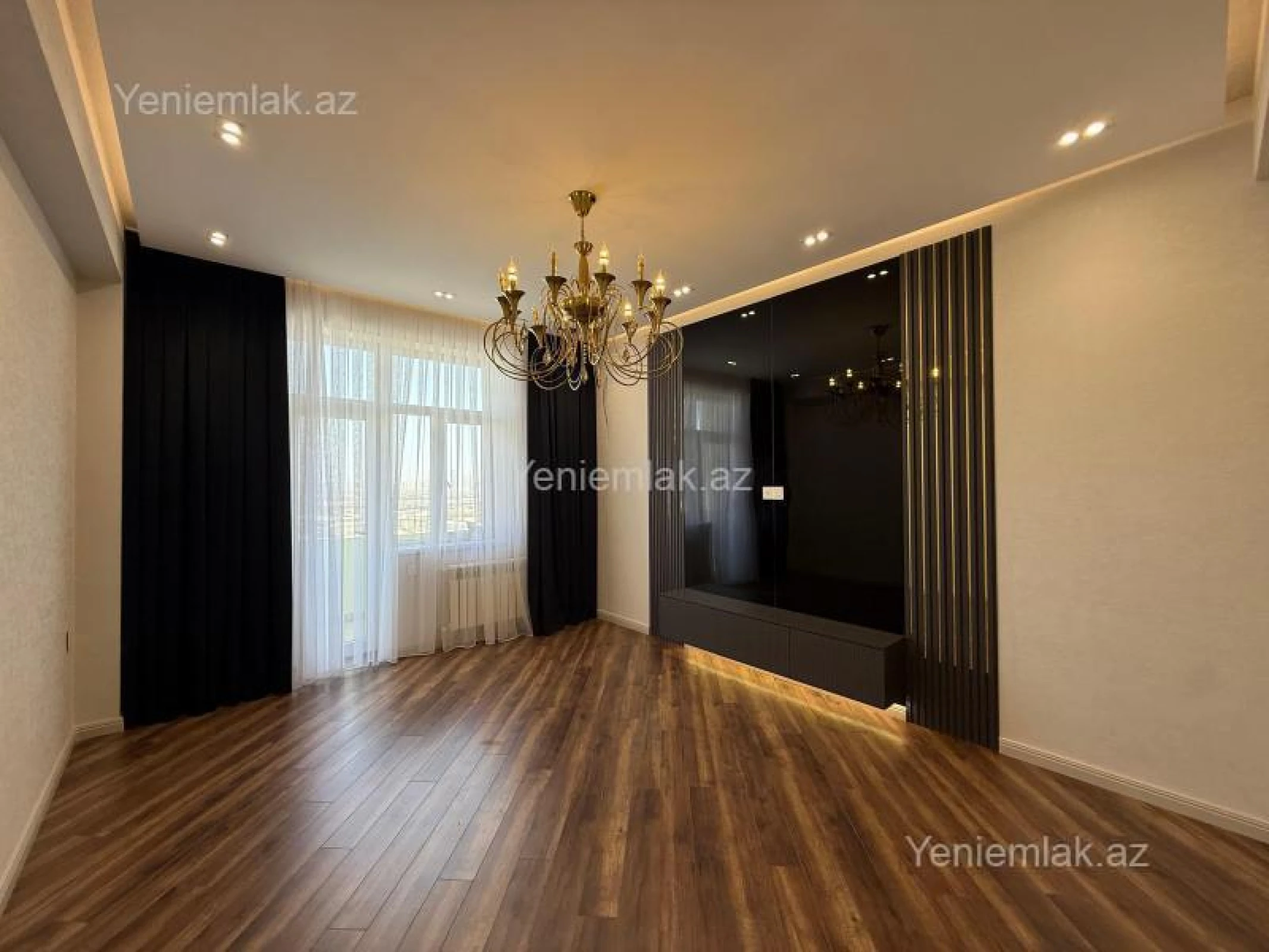 Satılır 3 otaqlı yeni tikili 105 m²