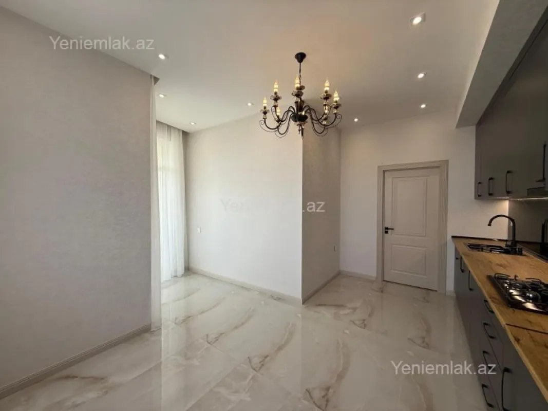Satılır 3 otaqlı yeni tikili 105 m²