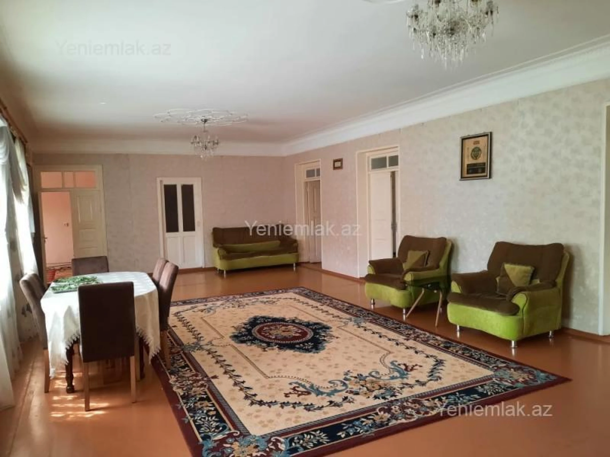 Satılır 7 otaqlı həyət evi 300 m²