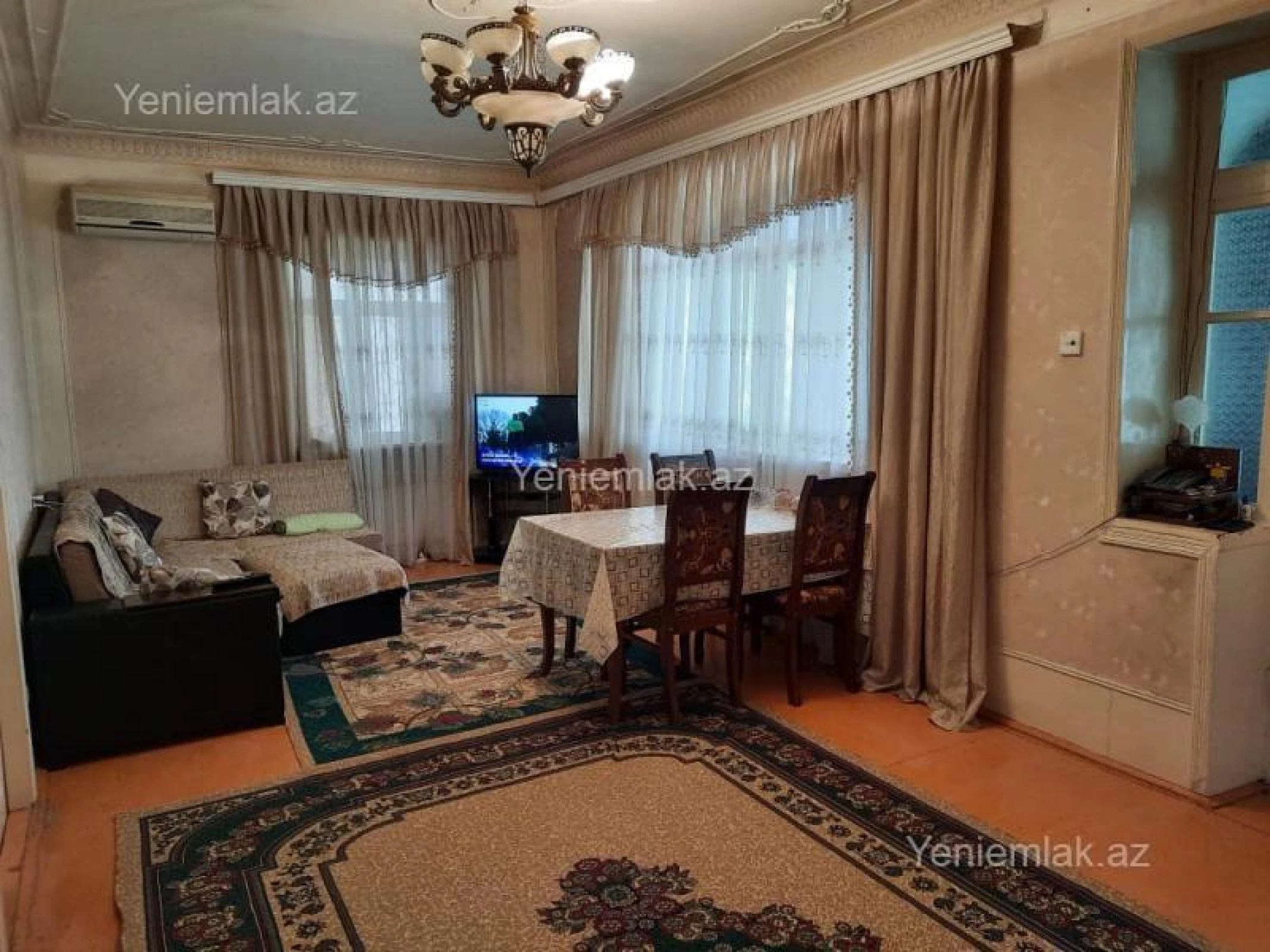Satılır 7 otaqlı həyət evi 300 m²