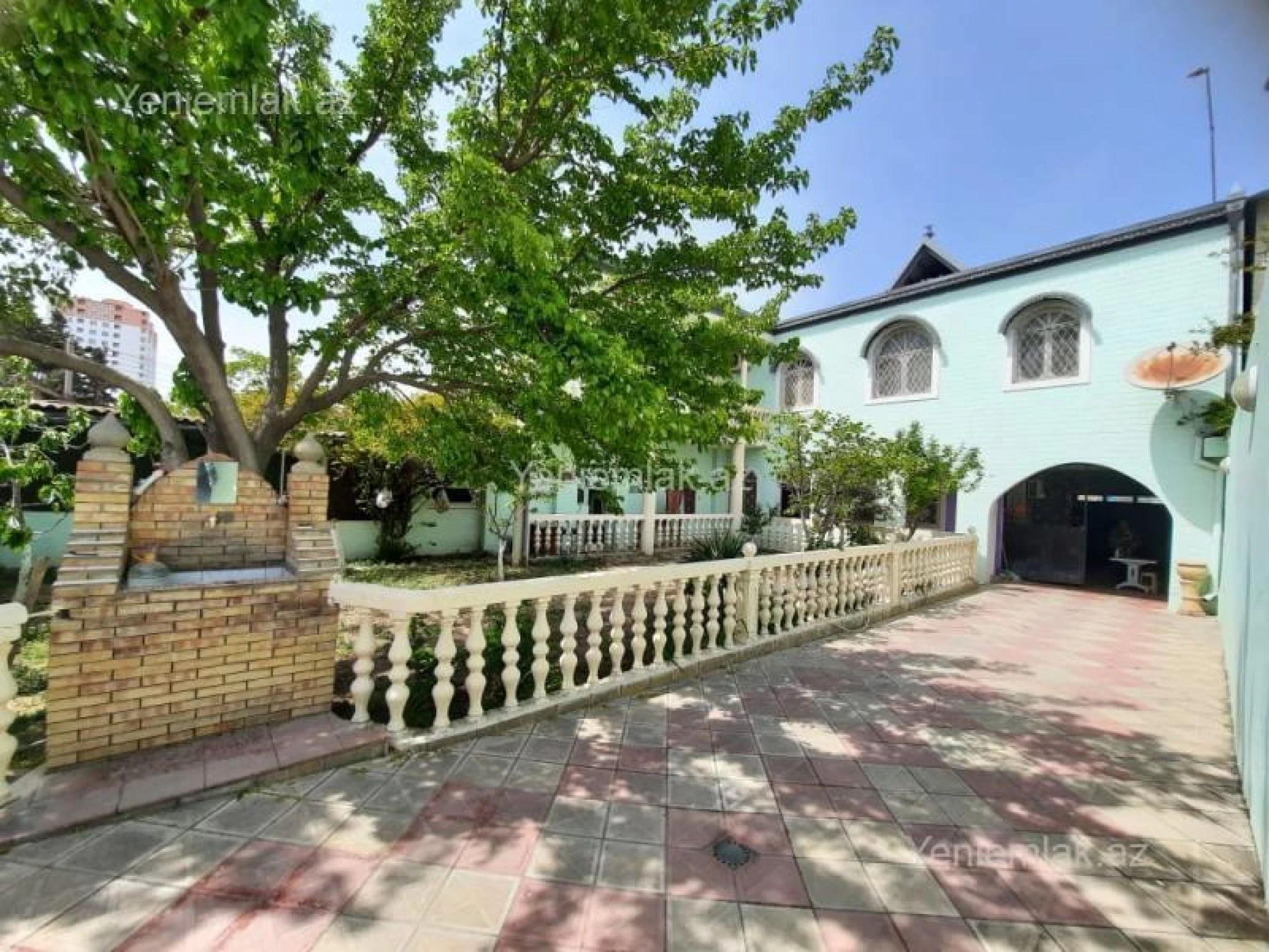 Satılır 7 otaqlı həyət evi 300 m²