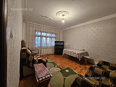 Satılır 3 otaqlı köhnə tikili 70 m²
