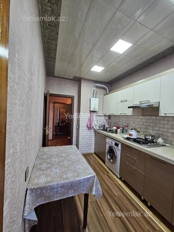 Satılır 3 otaqlı köhnə tikili 70 m²