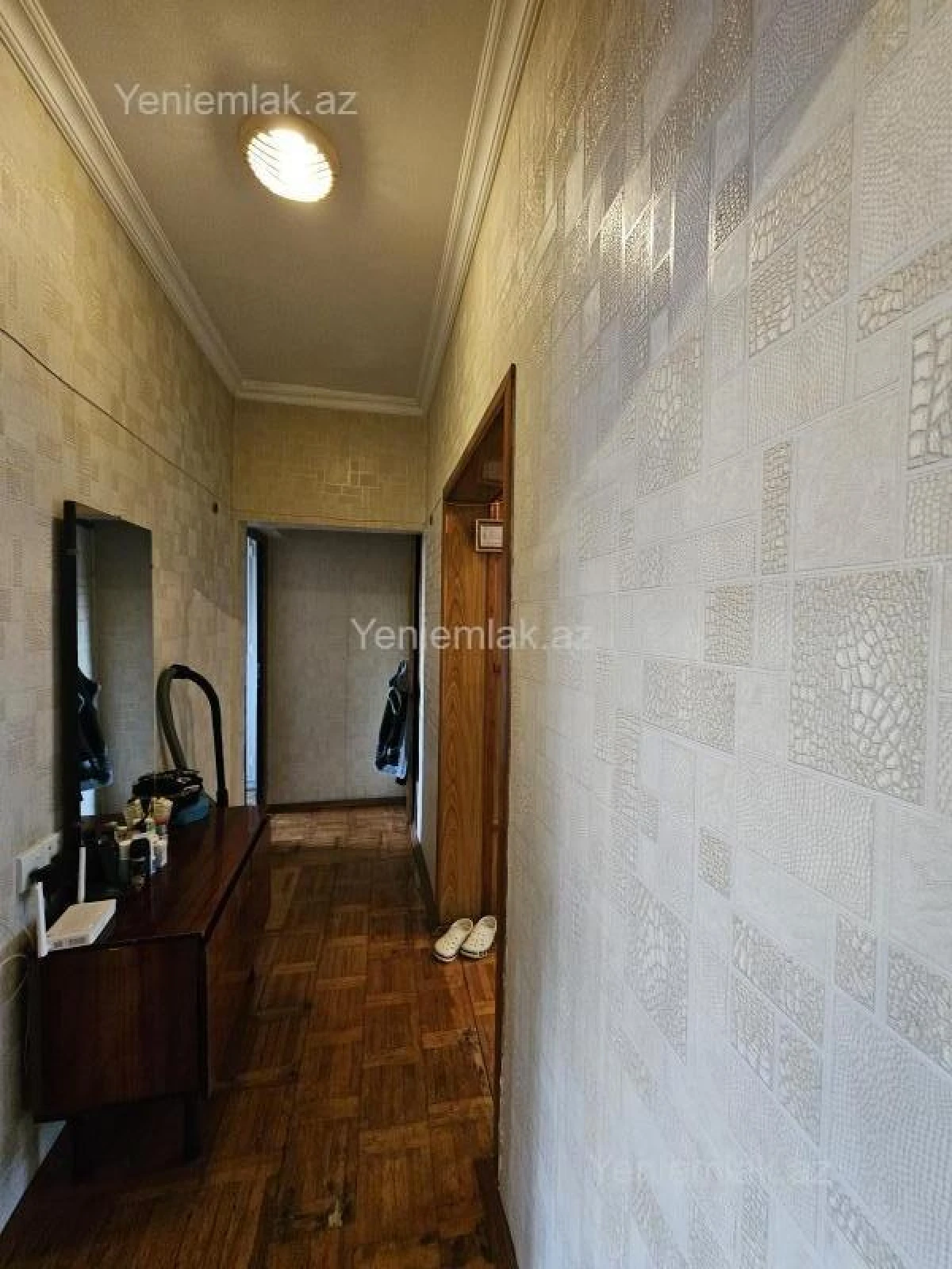 Satılır 3 otaqlı köhnə tikili 70 m²