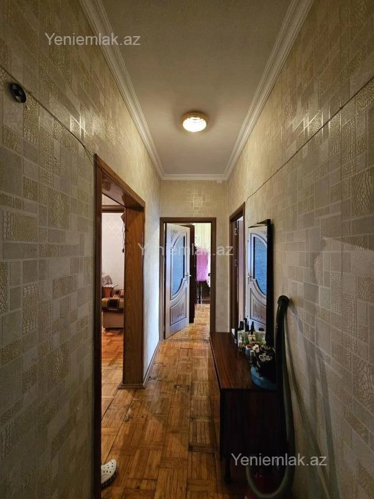 Satılır 3 otaqlı köhnə tikili 70 m²