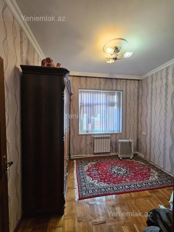 Satılır 3 otaqlı köhnə tikili 70 m²