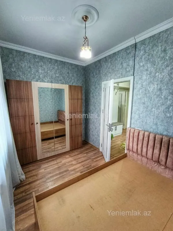 Satılır 2 otaqlı köhnə tikili 50 m²