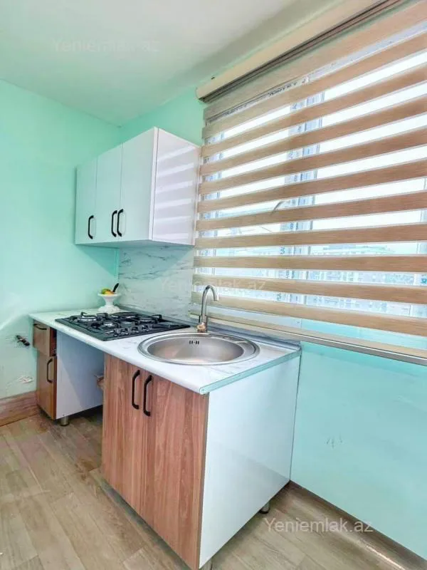 Satılır 2 otaqlı köhnə tikili 50 m²