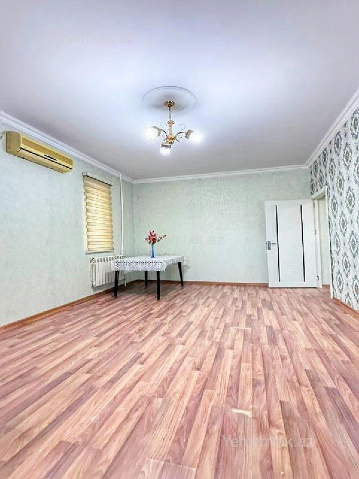 Satılır 2 otaqlı köhnə tikili 50 m²