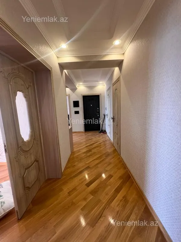 Satılır 3 otaqlı yeni tikili 140 m²