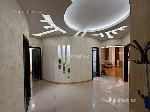 Satılır 3 otaqlı yeni tikili 120 m²