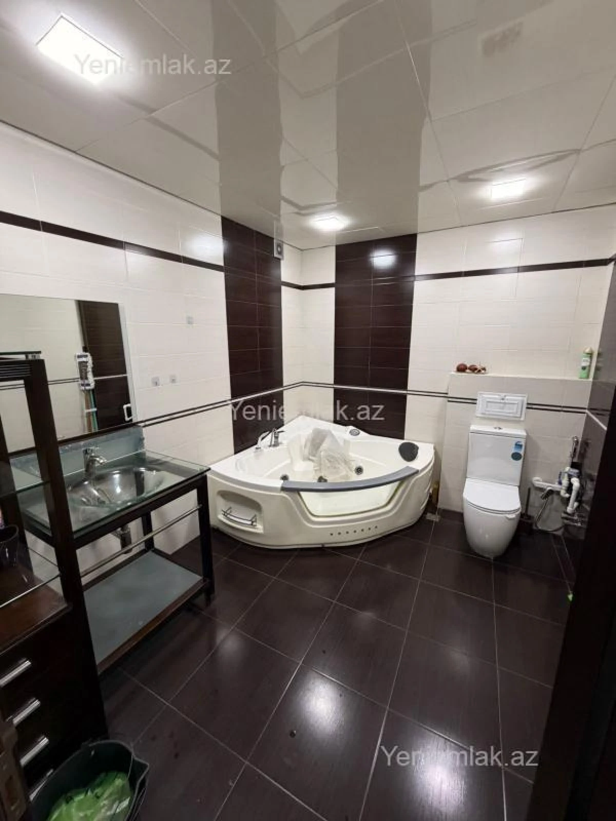 Satılır 3 otaqlı yeni tikili 120 m²