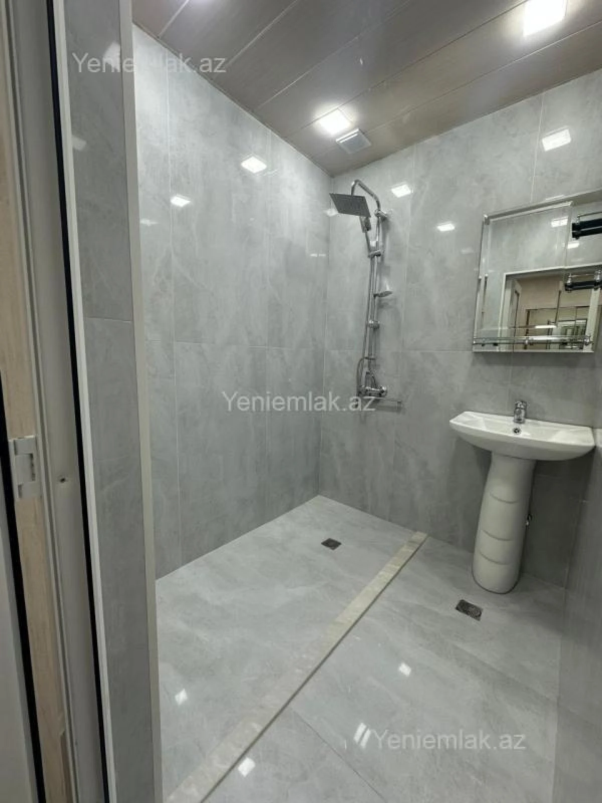 Satılır 3 otaqlı köhnə tikili 60 m²