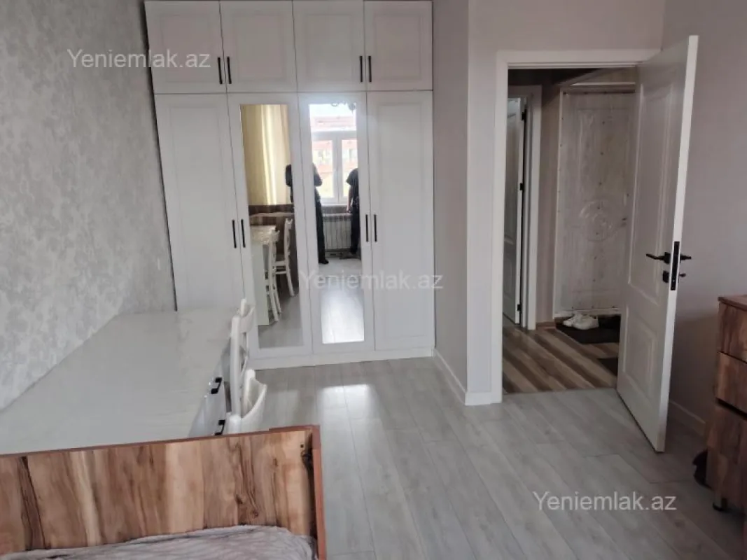 Satılır 2 otaqlı köhnə tikili 54 m²