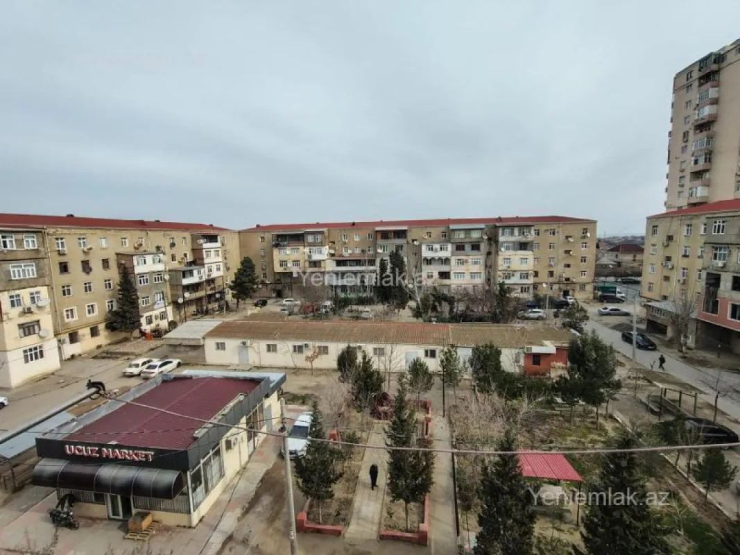 Satılır 2 otaqlı köhnə tikili 54 m²