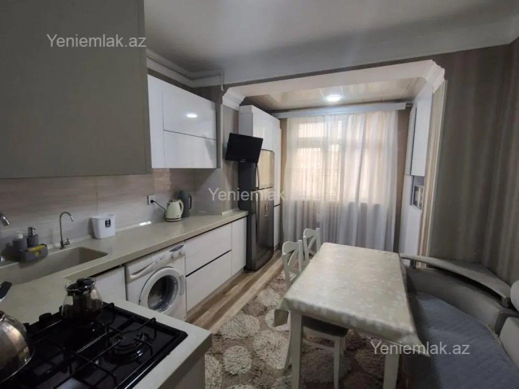 Satılır 2 otaqlı köhnə tikili 54 m²