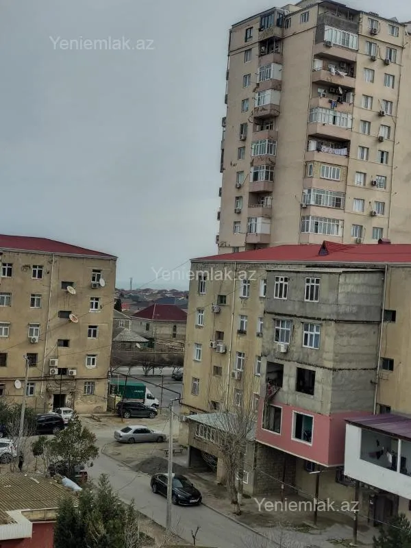 Satılır 2 otaqlı köhnə tikili 54 m²