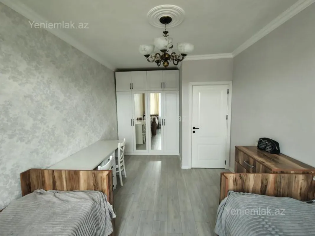 Satılır 2 otaqlı köhnə tikili 54 m²