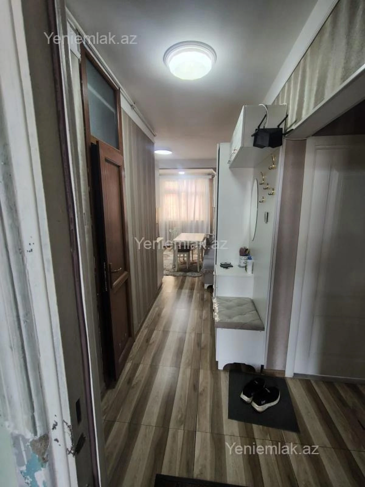 Satılır 2 otaqlı köhnə tikili 54 m²
