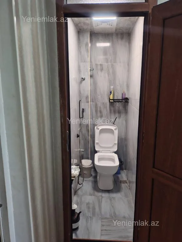 Satılır 2 otaqlı köhnə tikili 54 m²