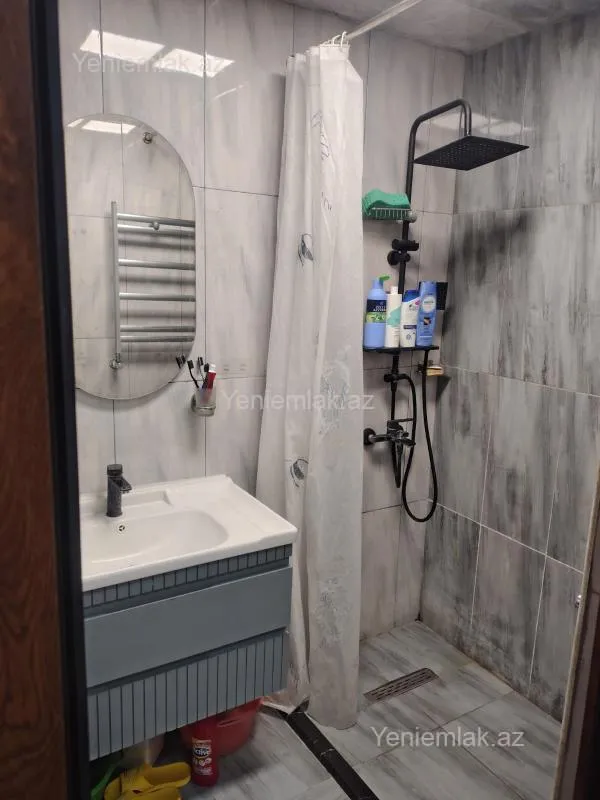 Satılır 2 otaqlı köhnə tikili 54 m²