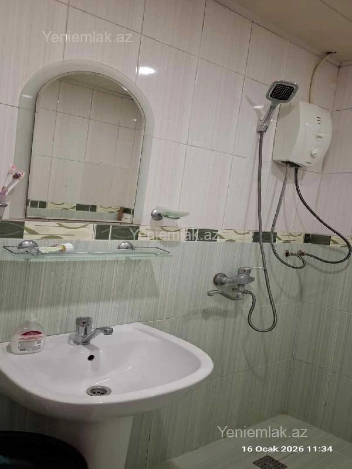 Satılır 2 otaqlı yeni tikili 72 m²