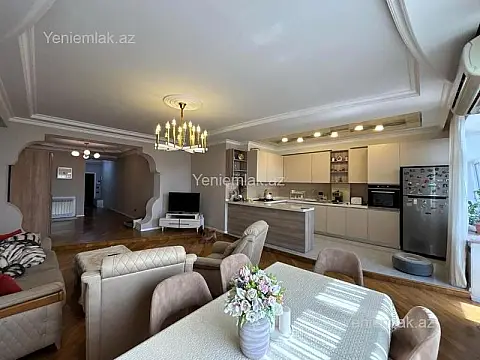 Satılır 3 otaqlı yeni tikili 120 m²