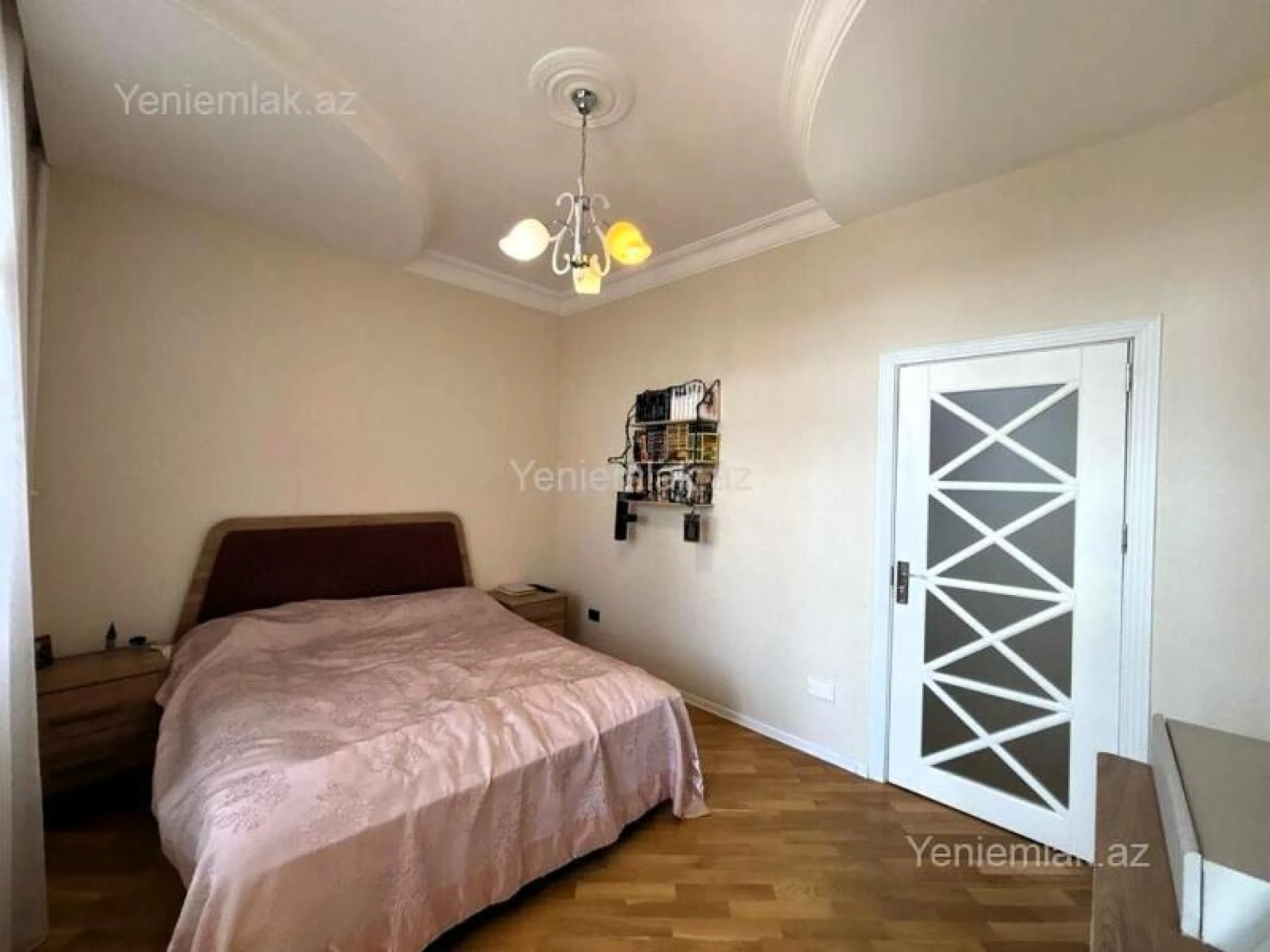 Satılır 3 otaqlı yeni tikili 120 m²