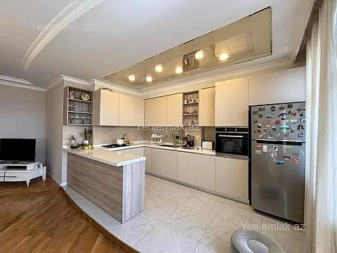 Satılır 3 otaqlı yeni tikili 120 m²