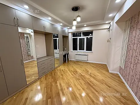 Satılır 3 otaqlı yeni tikili 115 m²