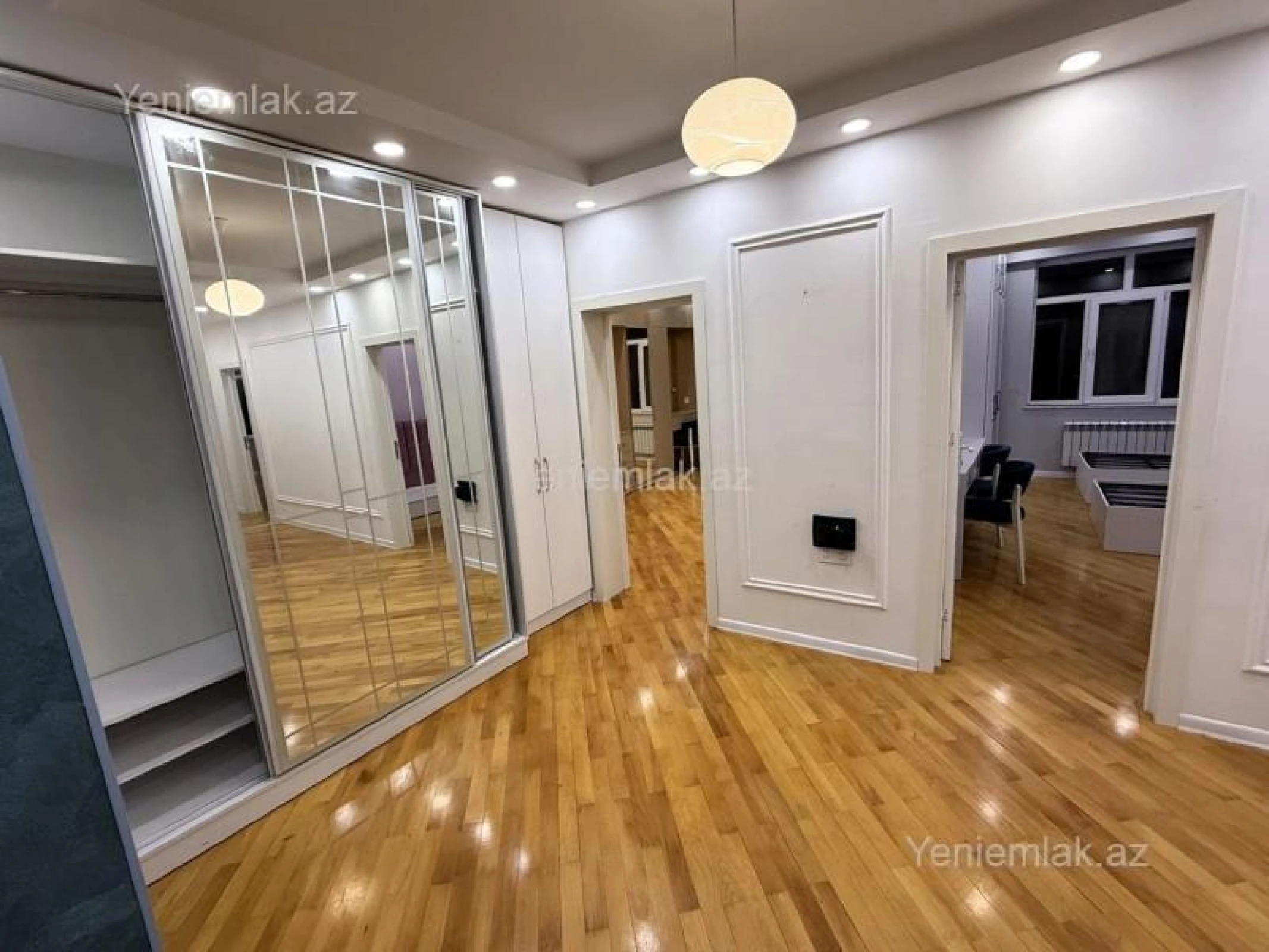 Satılır 3 otaqlı yeni tikili 115 m²