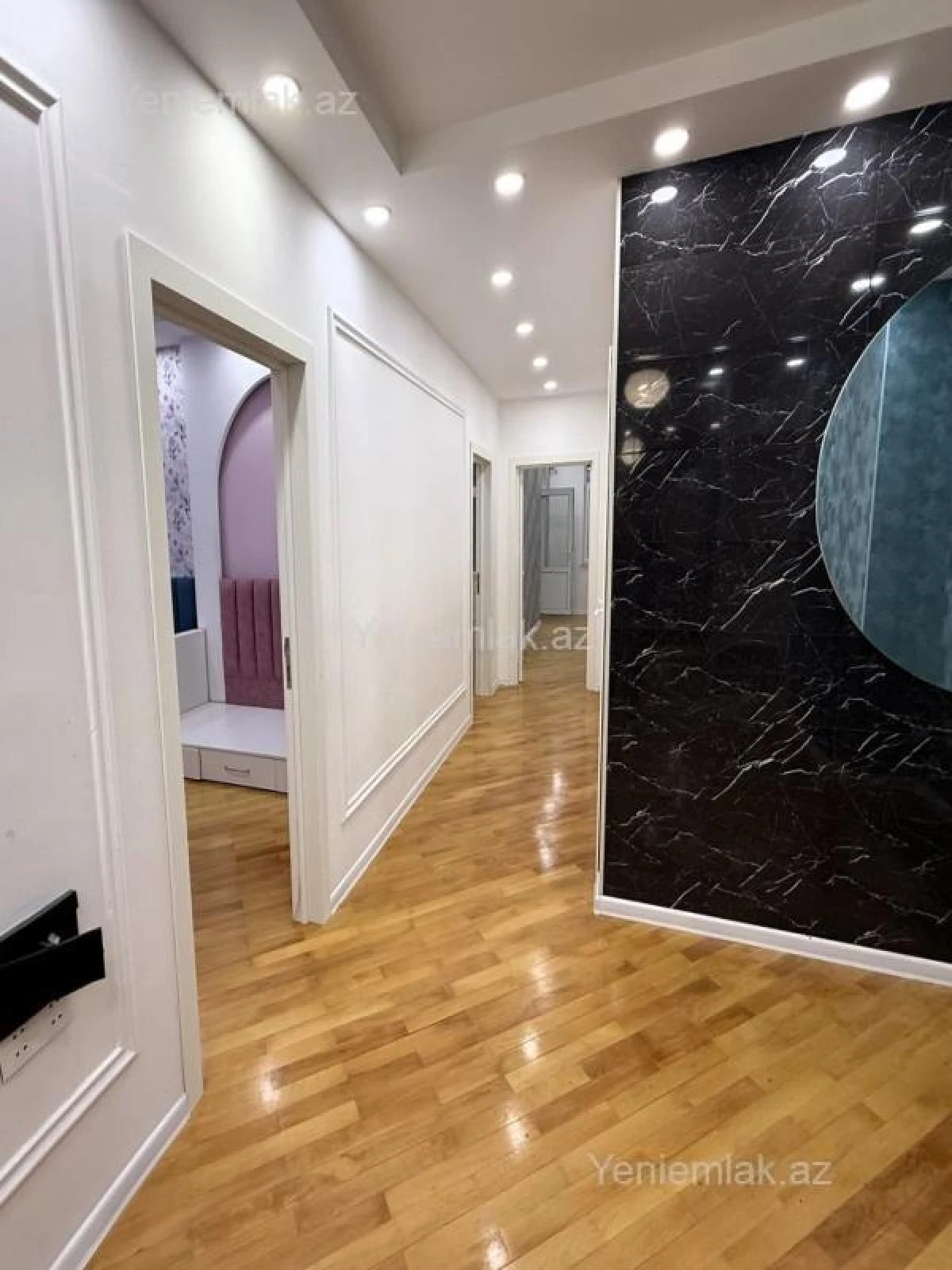 Satılır 3 otaqlı yeni tikili 115 m²