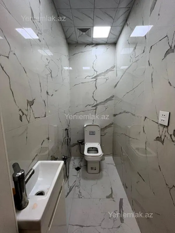 Satılır 3 otaqlı yeni tikili 115 m²