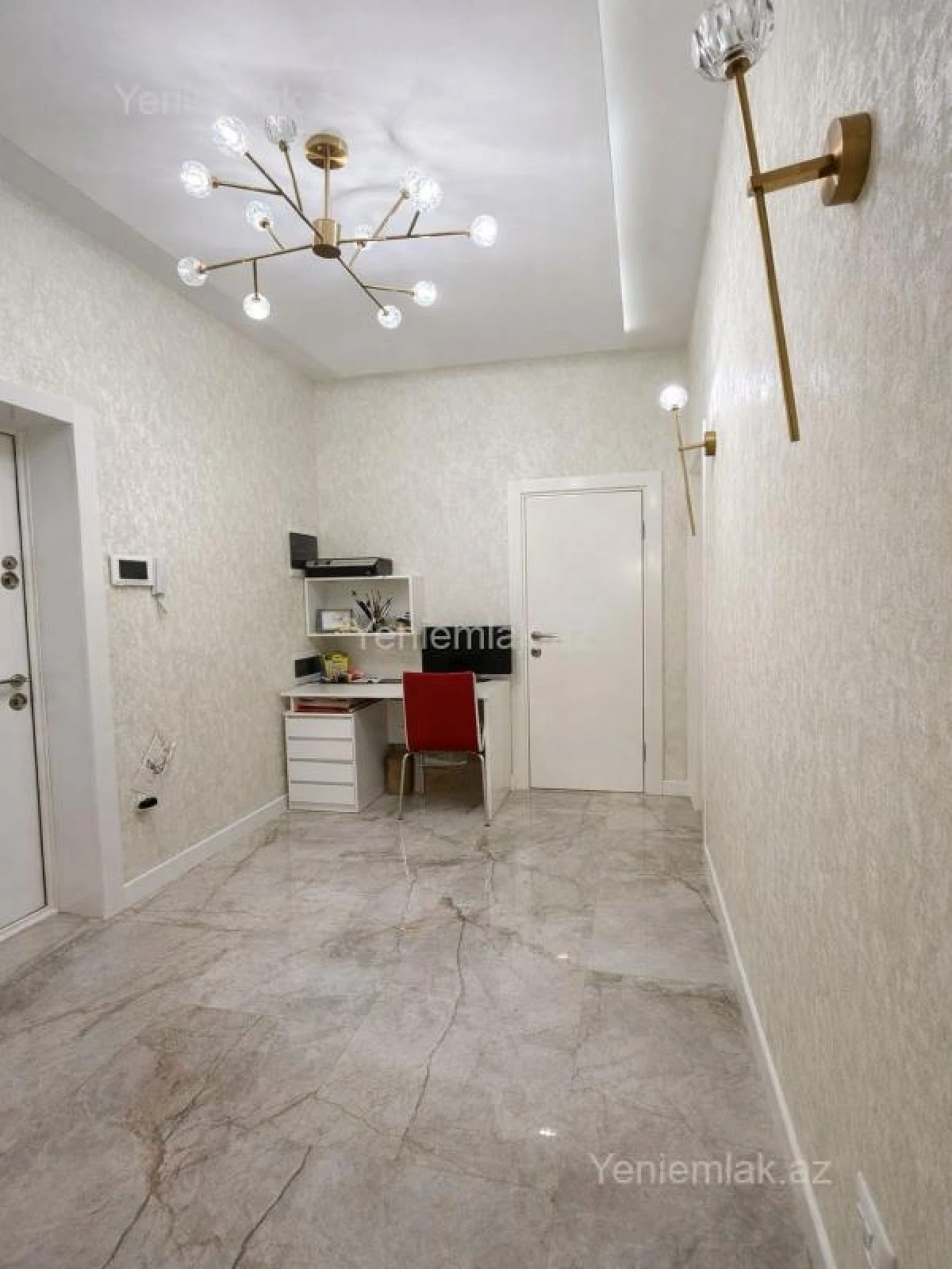 Satılır 2 otaqlı yeni tikili 72 m²