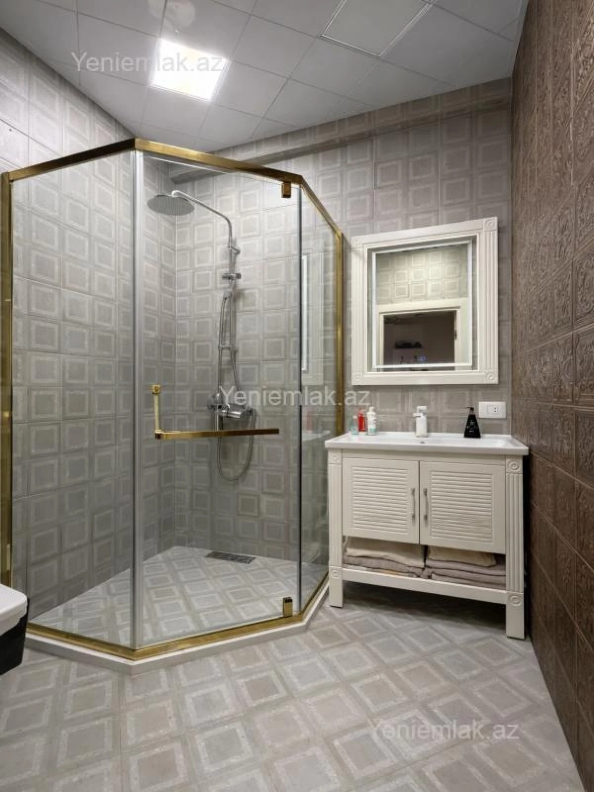 Satılır 2 otaqlı yeni tikili 72 m²