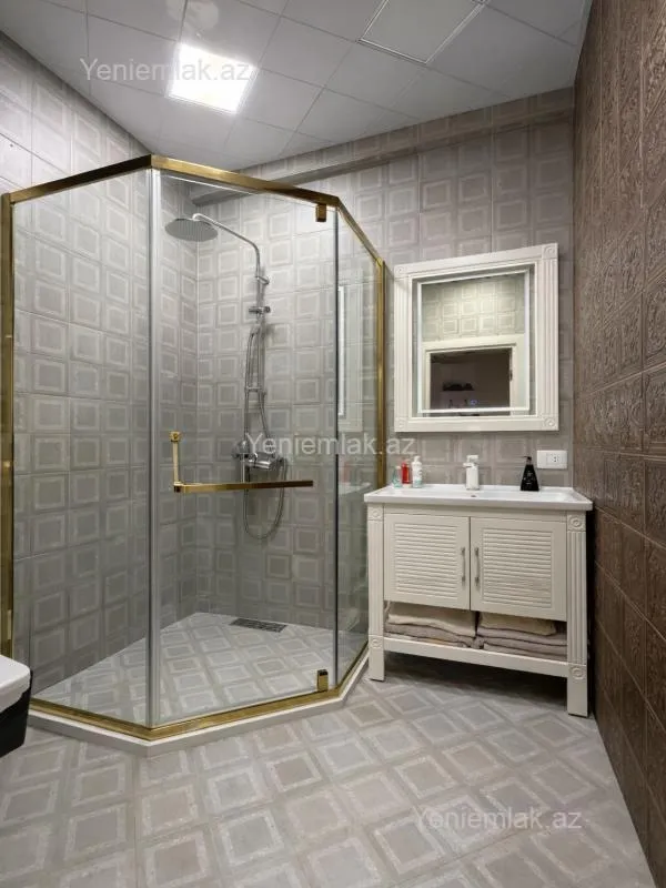 Satılır 2 otaqlı yeni tikili 72 m²