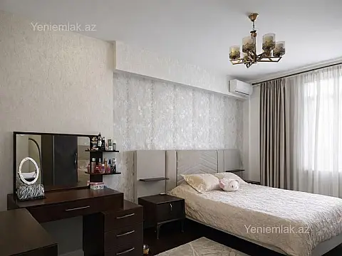 Satılır 2 otaqlı yeni tikili 72 m²
