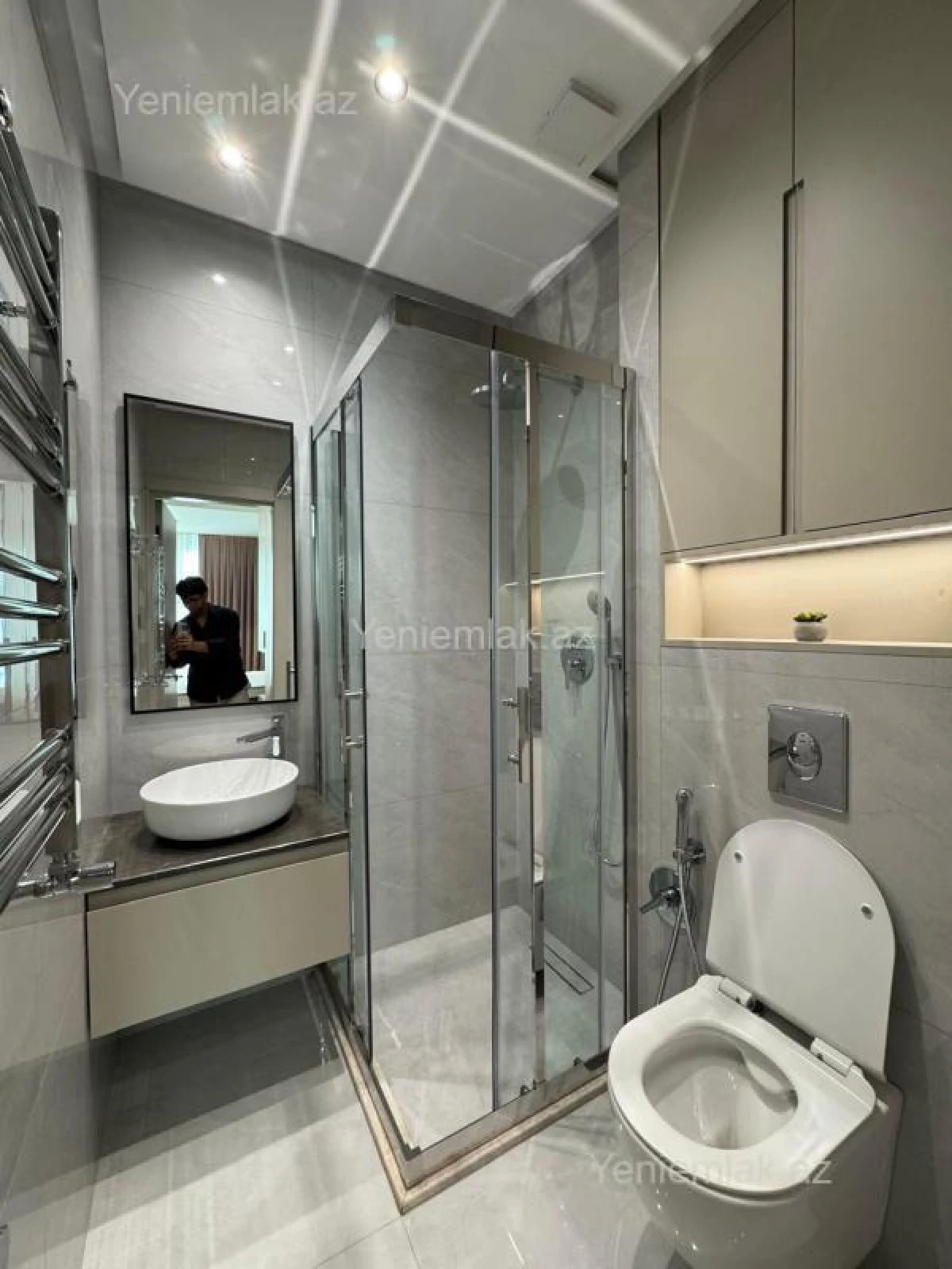 Satılır 3 otaqlı yeni tikili 100 m²