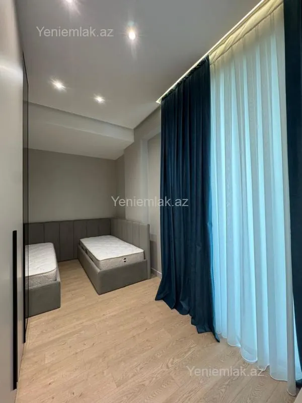 Satılır 3 otaqlı yeni tikili 100 m²