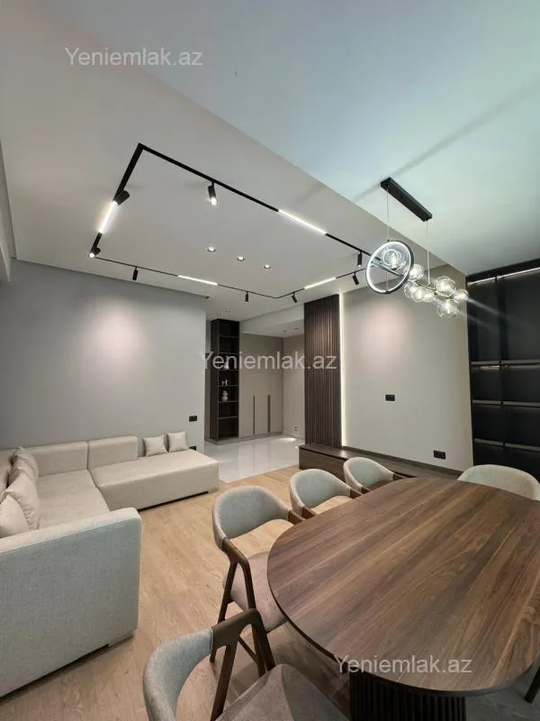 Satılır 3 otaqlı yeni tikili 100 m²