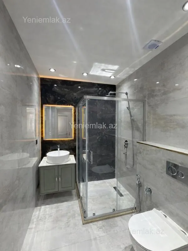 Satılır 3 otaqlı yeni tikili 140 m²