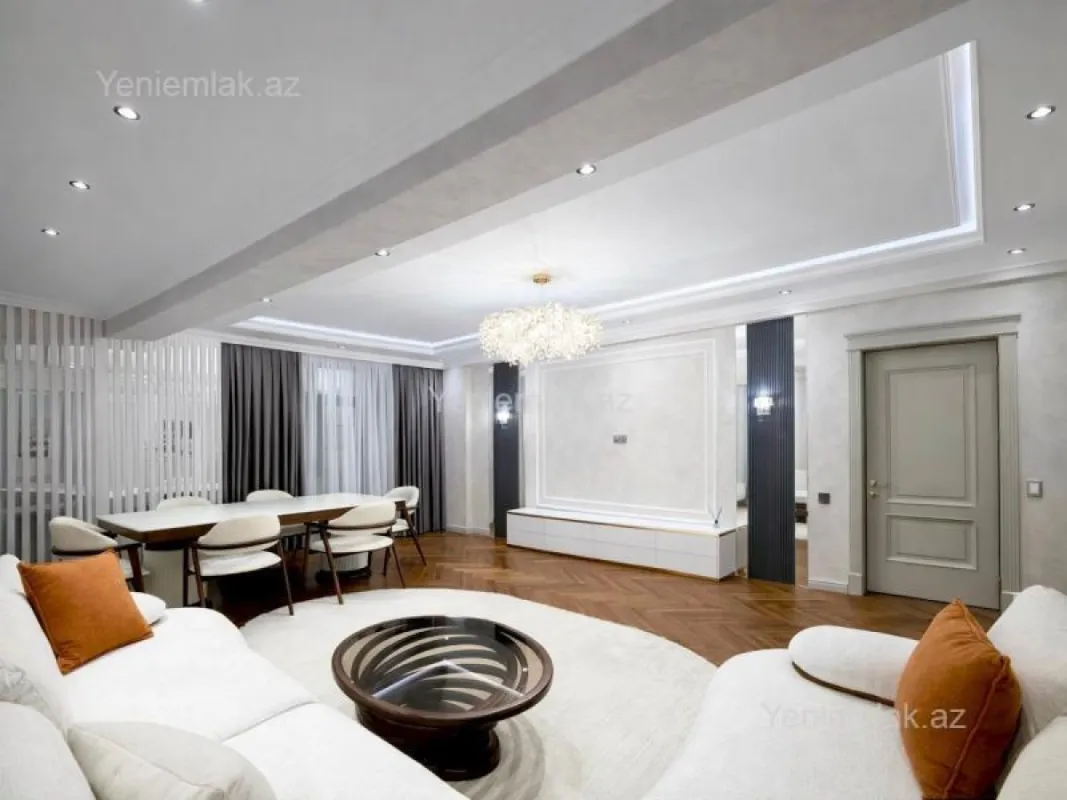 Satılır 3 otaqlı yeni tikili 140 m²